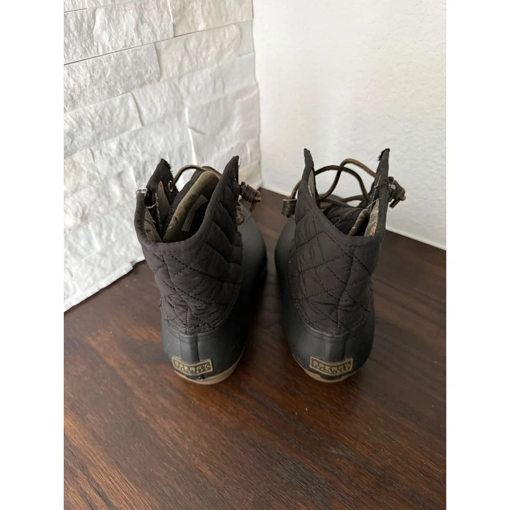 Sperry Top-Sider Saltwater Black Quilted Duck Boots! Size: Women's 10